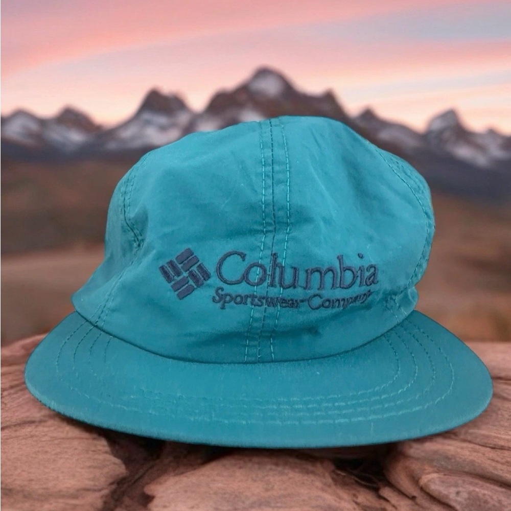NWT 90s Vintage Columbia hat